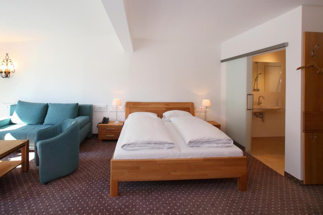 Hotel Lukashansl Hundsdorf  外观 照片